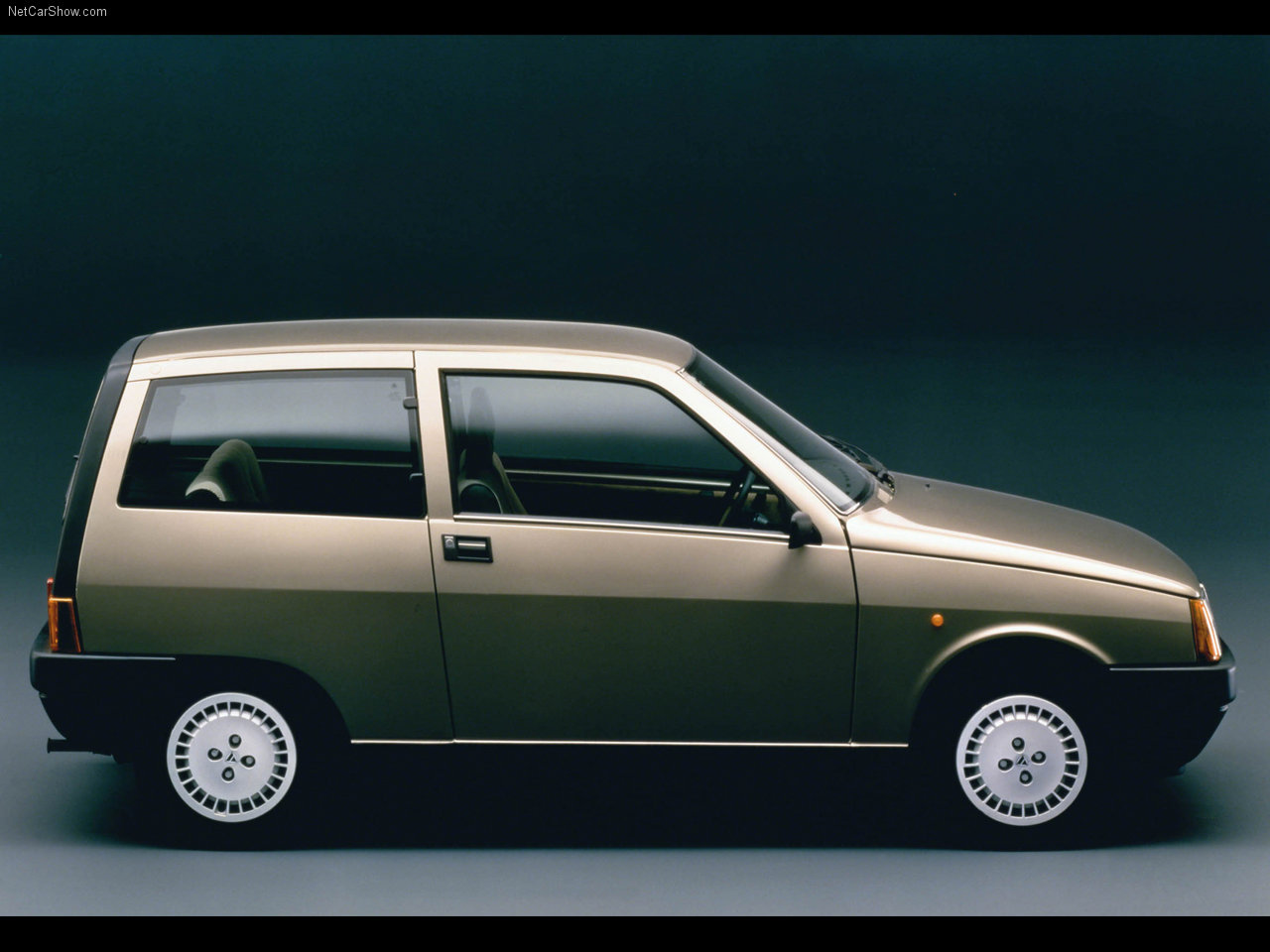 Lancia Y10 : le luxe format de poche (1985-1996)