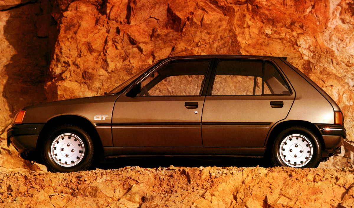 Peugeot 205 : un sacré numéro (1983-1998)