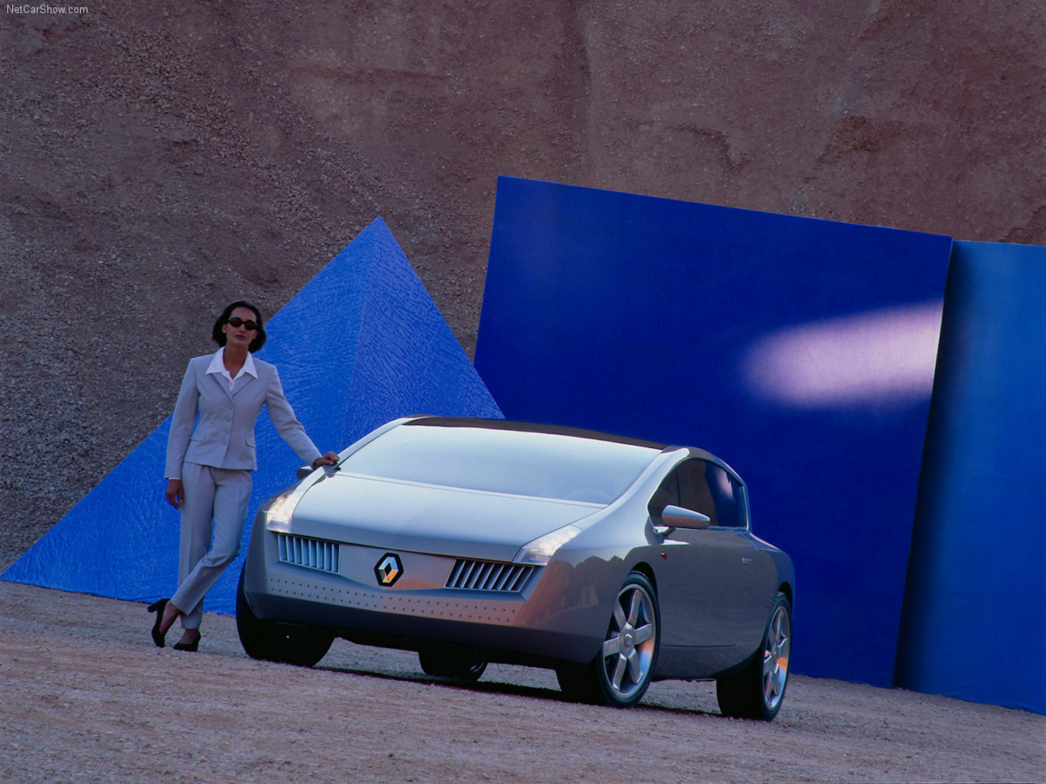 Renault Vel Satis : un concept avant le désastre (1998)