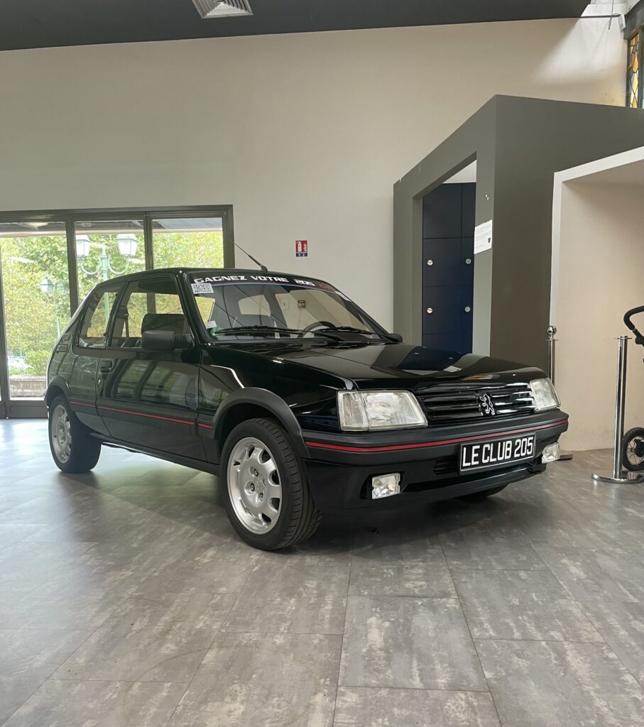 Peugeot 205 GTI au Musée de l'Aventure Peugeot 