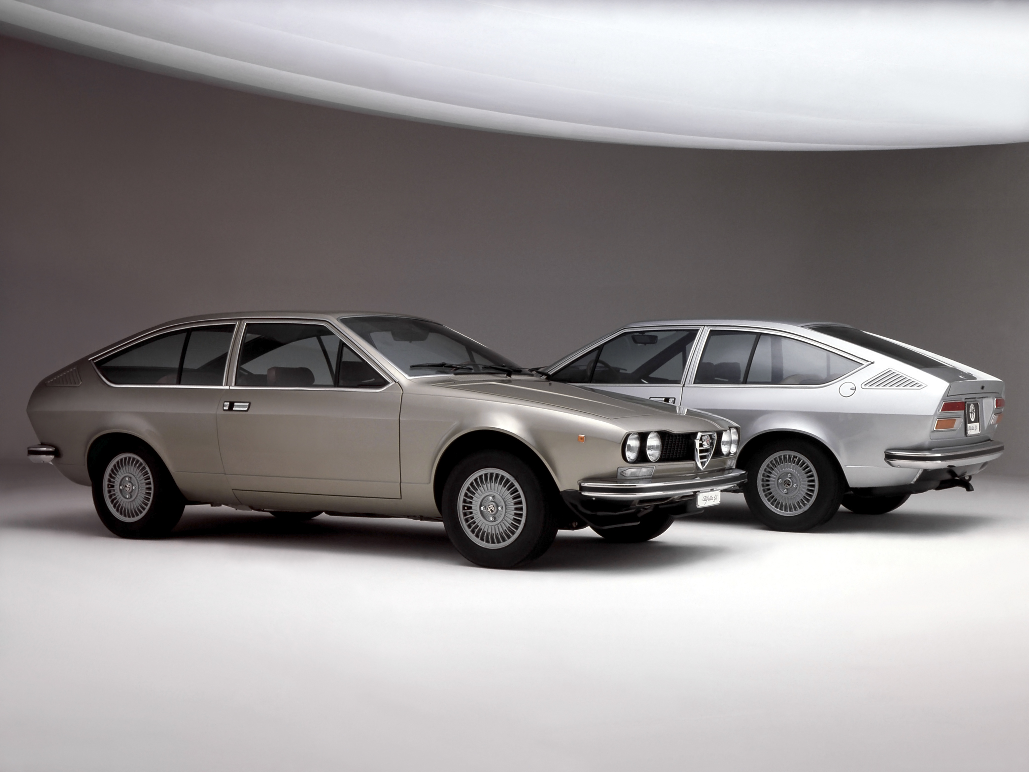 Alfa Romeo GTV et GT : plaisir à l’italienne (1974-1987)