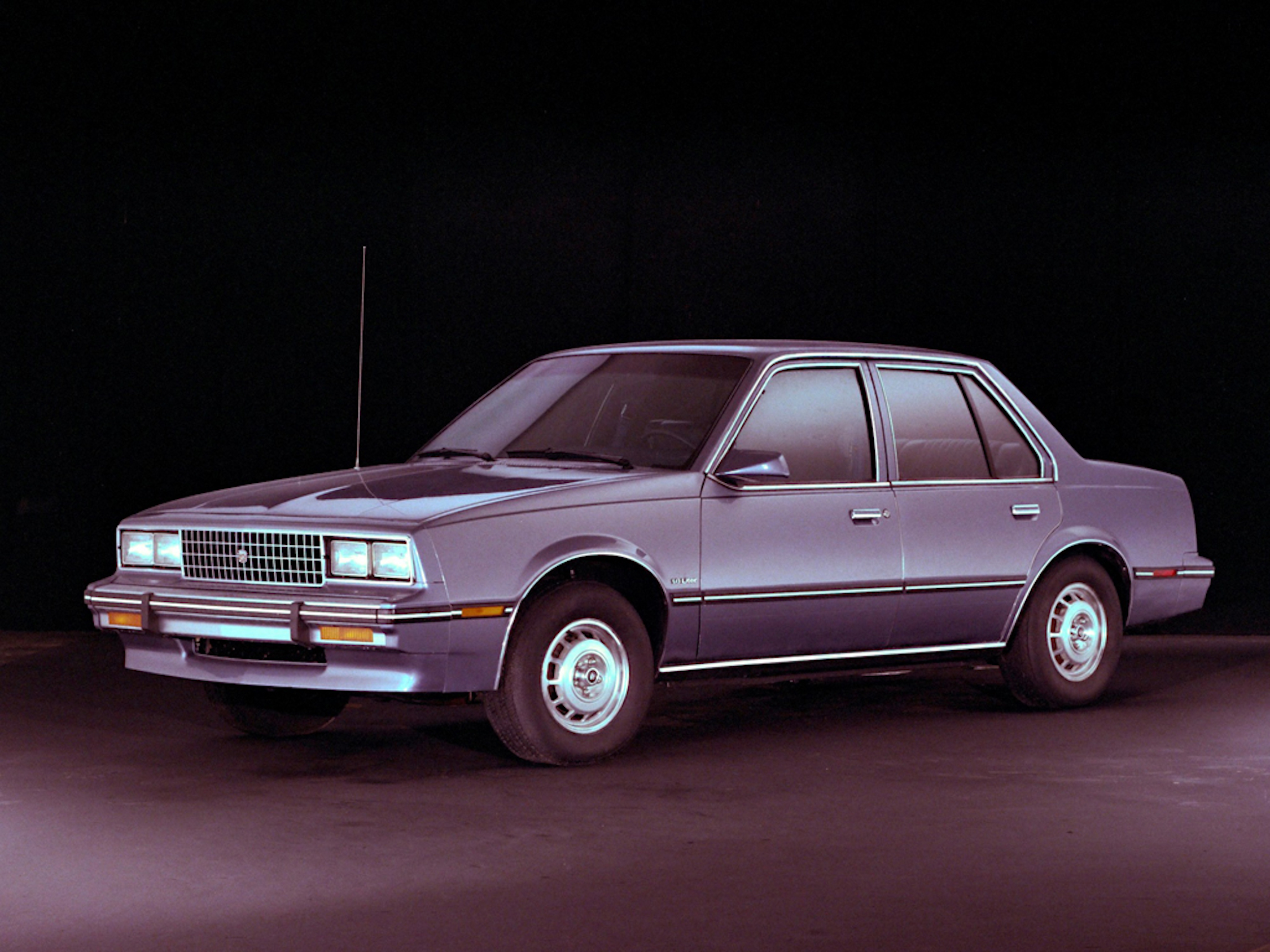 Cadillac Cimarron : Une fausse bonne idée (1981-1988)